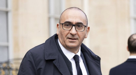 Après des mois de tensions. Le ministre de l'Intérieur français  ce lundi à Alger