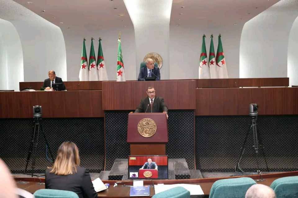 Code de la route et loi criminalisant le colonialisme.   Les deux projets devant l'APN ce lundi