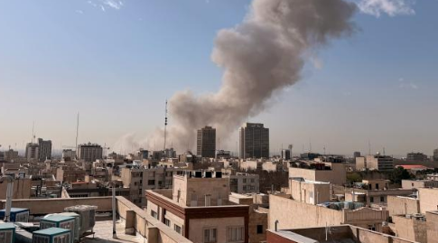 Les Etats Unis menacent d'une force sans précédent. L'Iran «en droit de se défendre»