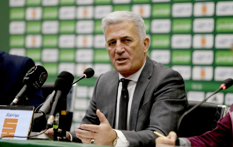 Sa liste sera annoncée ce soir.  EN: Petkovic, l'oral tant attendu 