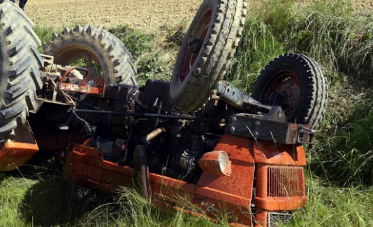 Un agriculteur blessé par son tracteur