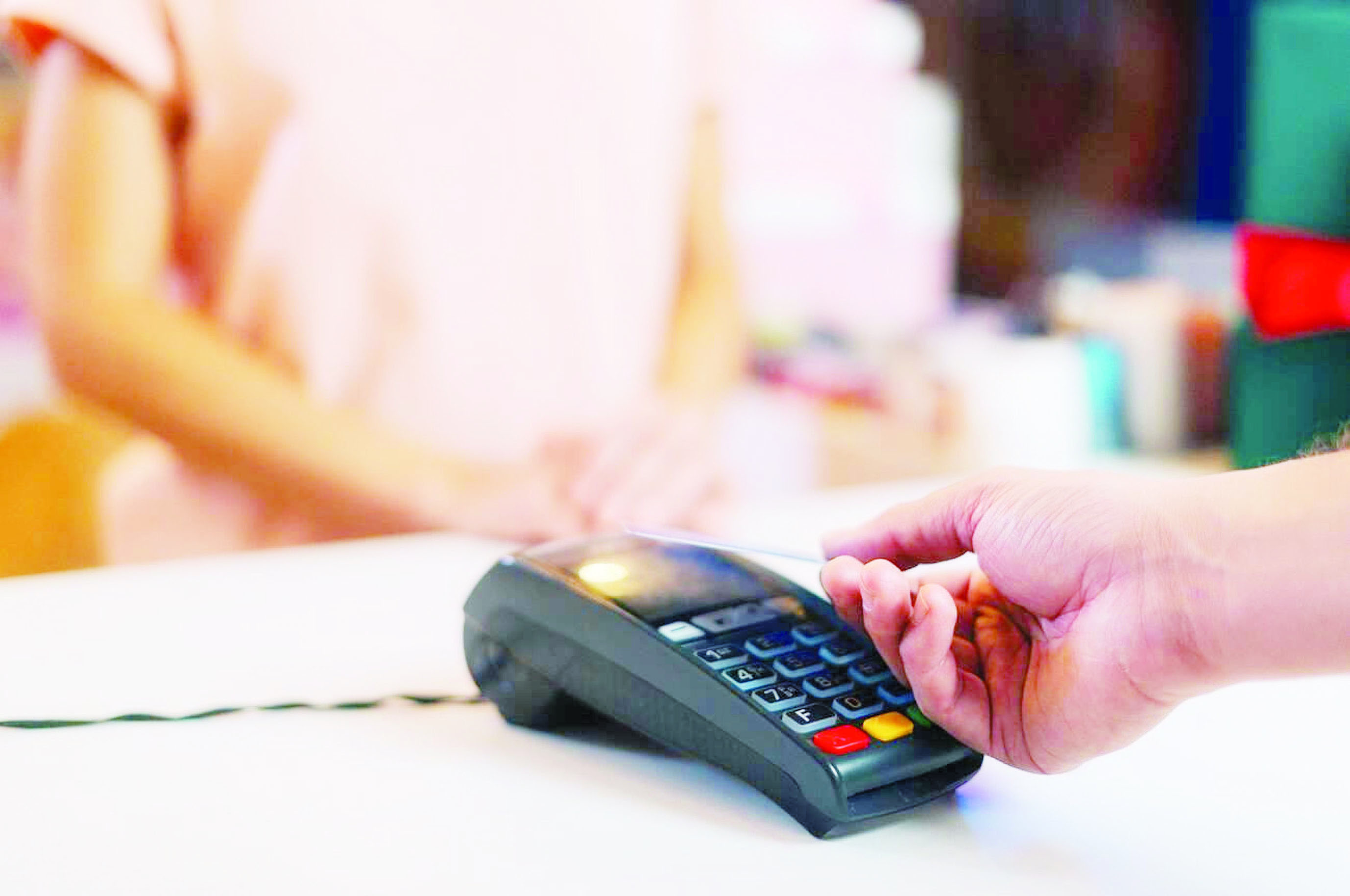 Huit jours pour les commerçants pour s'équiper de TPE. La mise en demeure du ministère