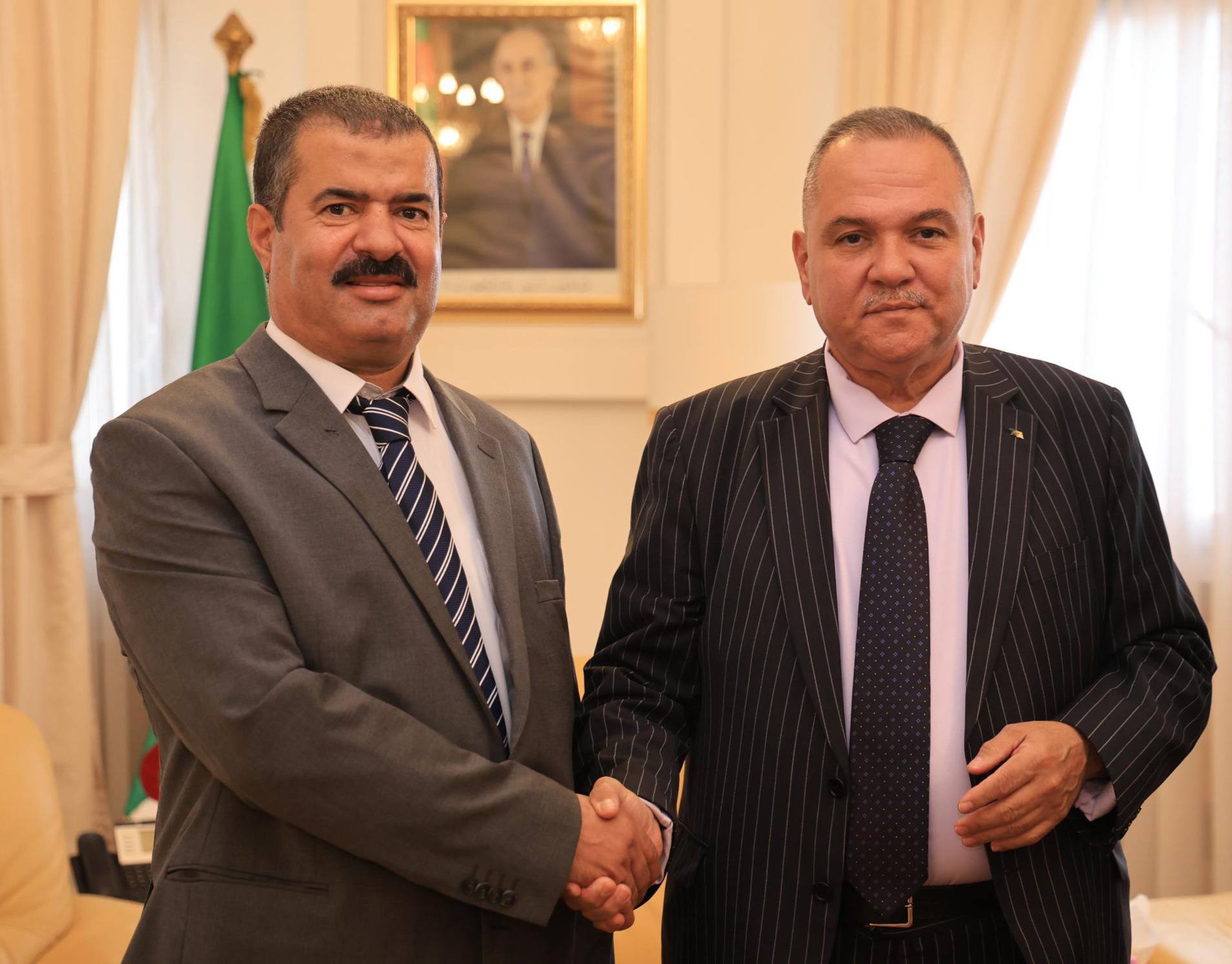 Tiaret. Le wali installe le nouveau directeur des domaines