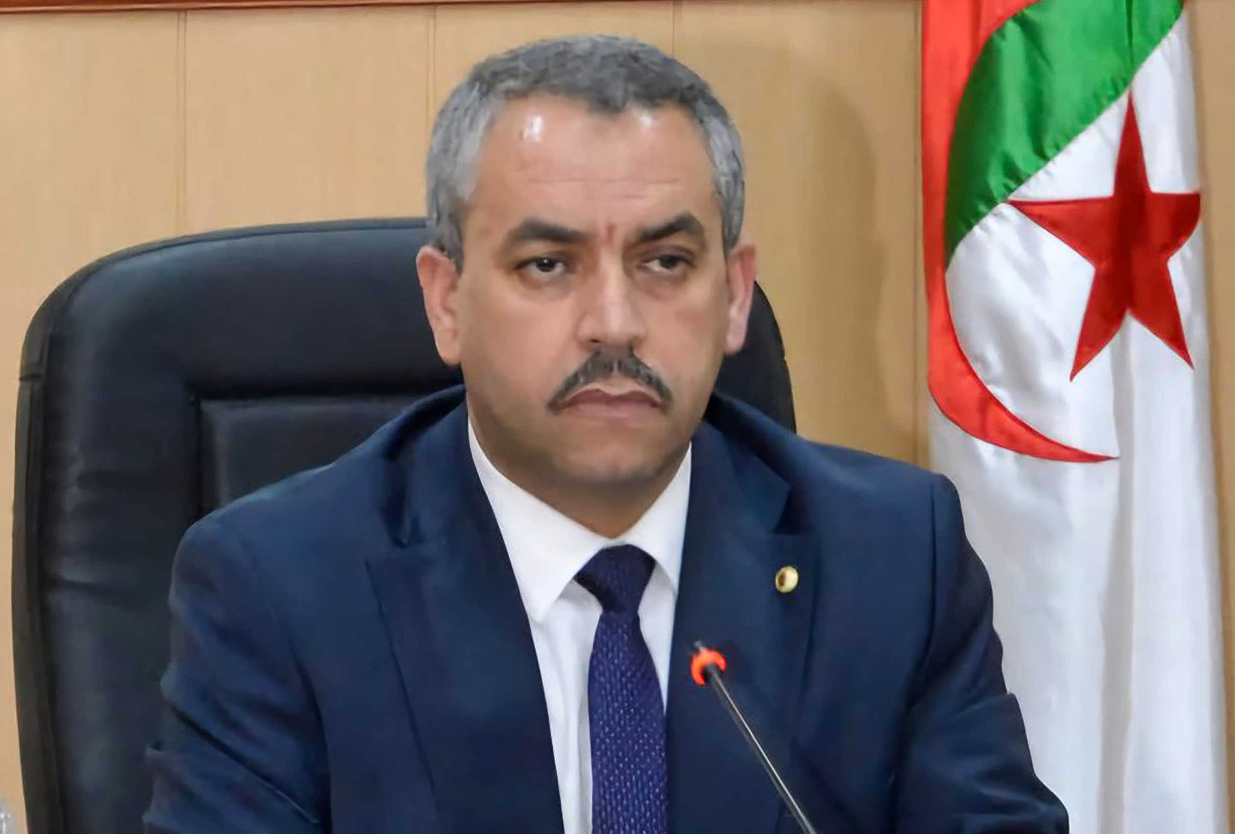 Education. Les syndicats appelés à la régularisation de leur situation