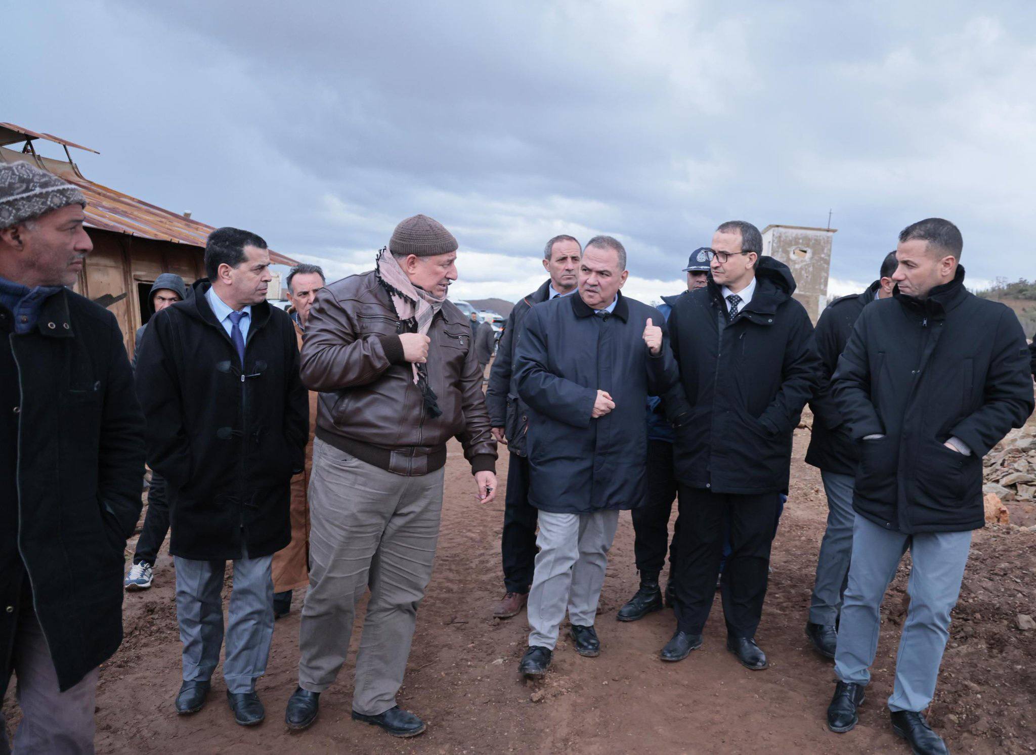 Le Wali de Tiaret à Mechrâa-Sfa.  Le barrage 